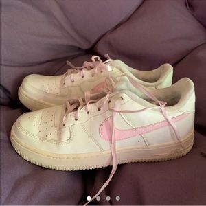 Nike Air Force women baby pink